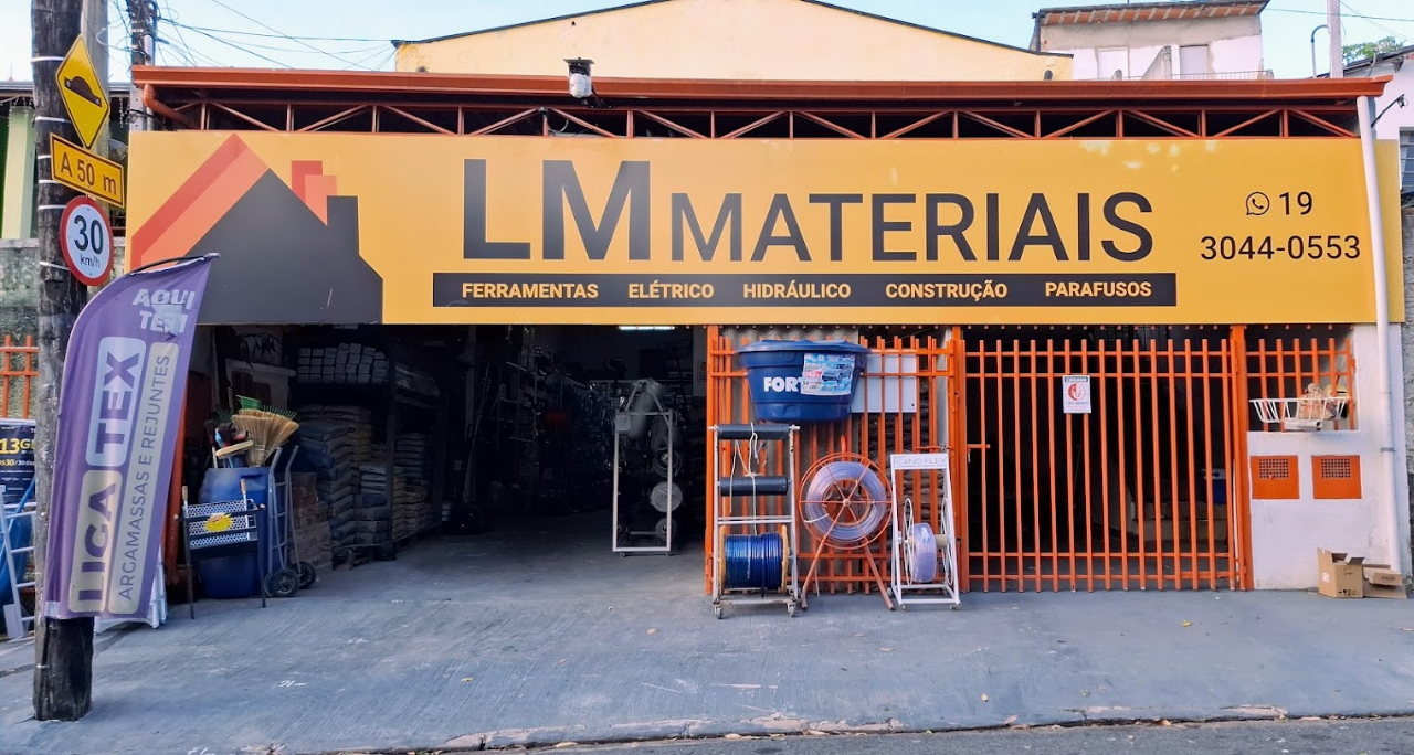Fachada da loja LM Materiais para Construção em Campinas